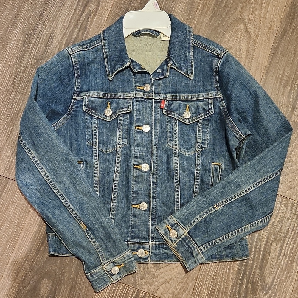❤️ LEVI'S TRUCKER JEAN JACKET, SMALL
